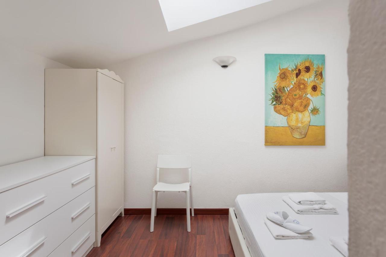 1 Bedroom Apt - Duomo 4 Милан Экстерьер фото